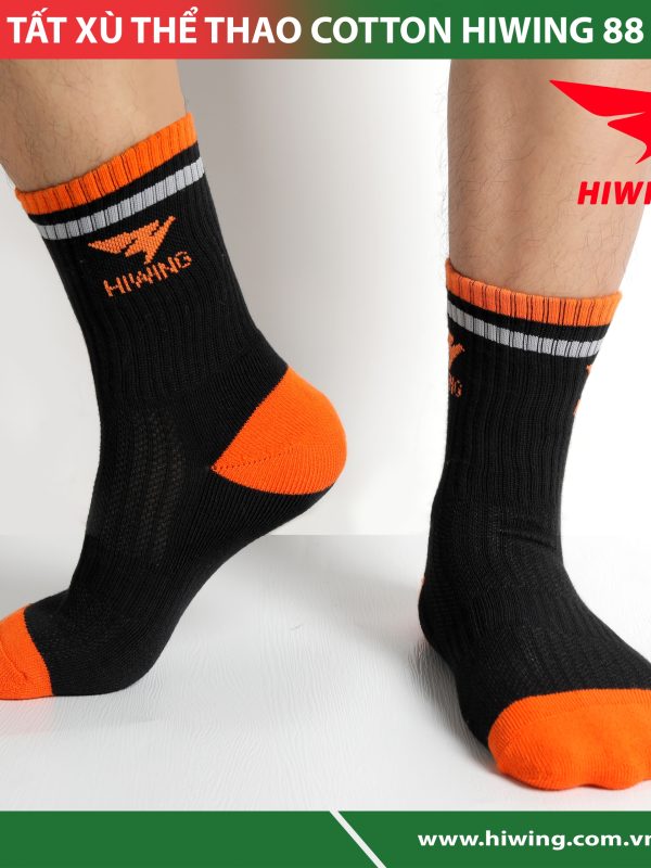Tất thể thao Hiwing 88 màu Đen Cam